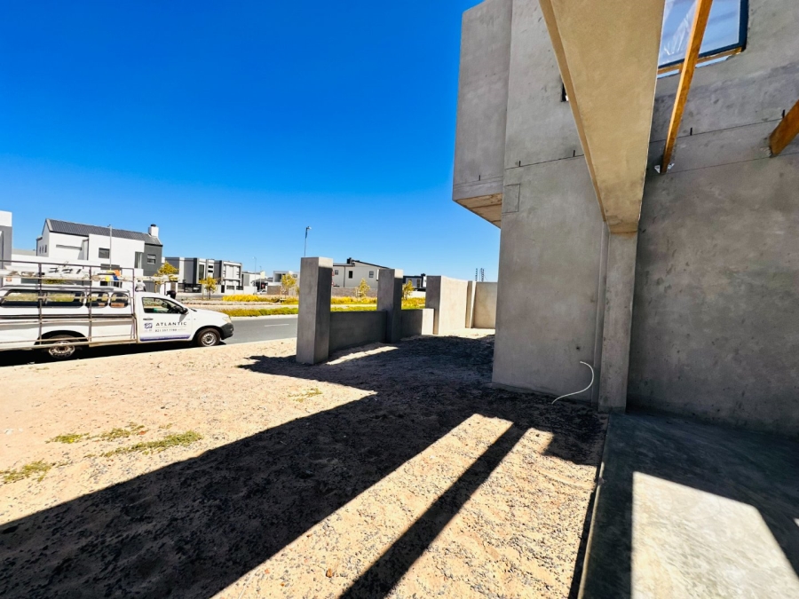 5 Bedroom Property for Sale in Sandown Western Cape